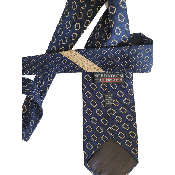 JZ Richards Navy Yellow Conservative Repeating Pattern Silk Tie - Picture 3 of 8